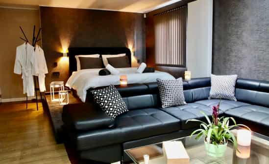 Afbeelding van accommodatie BE-1091210-Fouron Saint Martin Suite met XXL jacuzzi en prachtige tuin 