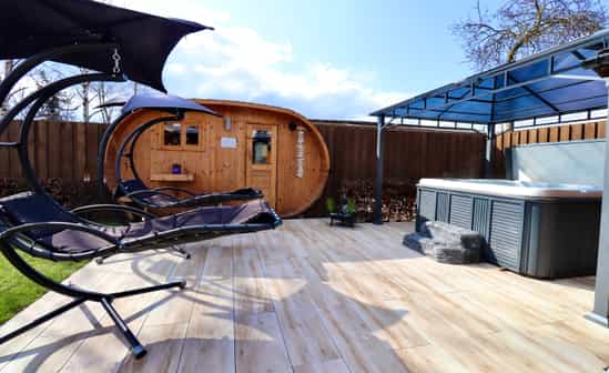 Afbeelding van accommodatie BE-1091145-Bracht Luxueuze suite met bubbelbad en tuin met jacuzzi en sauna in de Belgische Ardennen in het kasteel van Bracht