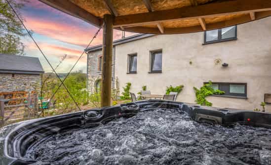 Imagen del alojamiento BE-1091248-Vielsalm Renovated holiday home near Vielsalm with jacuzzi 