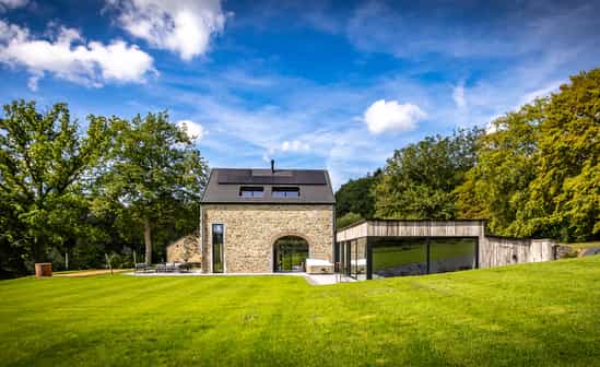 Bild von Unterkunft BE-1091439-Aywaille Luxus Ferienhaus mit Pool und toller Aussicht in den Ardennen