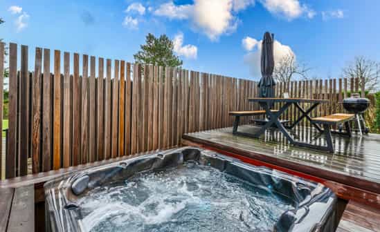 Afbeelding van accommodatie BE-1091552-Ciney Luxe vakantiehuis met een moderne, charmante inrichting en jacuzzi