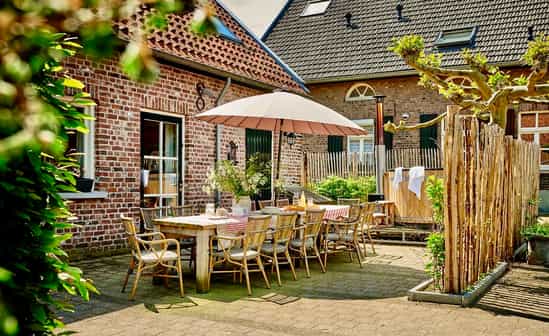 Imagen del alojamiento NL-1091595-Baarlo Cosy Group accommodation in Burgundy Limburg 