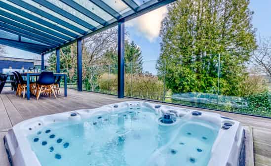 Bild von Unterkunft BE-1091612-Marche-en-Famenne Wunderschönes Ferienhaus für 15 Personen mit Jacuzzi im Freien in der Region Famenne-Ardenne