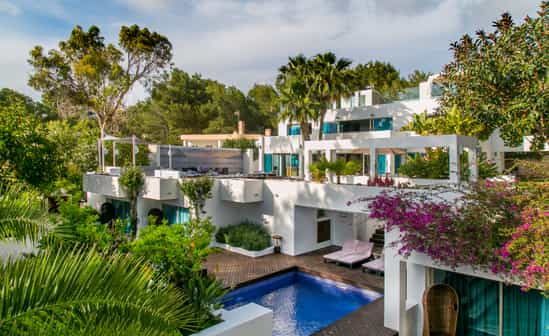 Bild von Unterkunft ES-1091729-Roca Llisa Wunderschöne exklusive und moderne Villa mit zwei privaten Pools, in der Nähe des Strandes Cala Olivera auf Ibiza