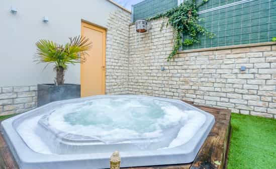 Afbeelding van accommodatie BE-1091775-Avelgem Vakantiehuis met zwembad, jacuzzi, sauna en stoombad, voor 6+2 personen in Avelgem