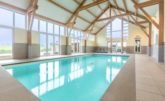 Image du logement BE-1091772-Rendeux Grande maison de vacances avec piscine intérieure et sauna dans une région boisée 