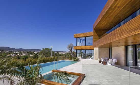 Image du logement ES-1091823-Santa Eulària des Riu Villa de luxe exclusive sur la côte sud-est de l&#39;île d&#39;Ibiza, à Santa Eulària, avec piscine à débordement et jacuzzi