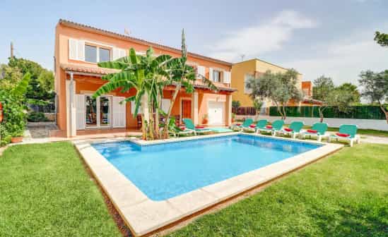 Image of accommodation ES-1091868-Alcúdia Private chalet with garden and pool, situated between the sea and a wonderful nature reserve in Alcudia, Mallorca