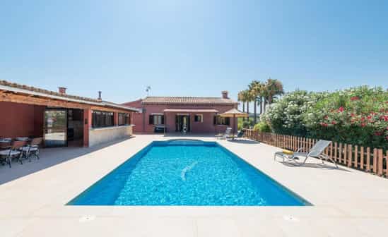 Imagen del alojamiento ES-1092080-Alcúdia Finca vacacional para 6 personas con piscina y vistas a la montaña, situada en  Alcúdia, Mallorca.