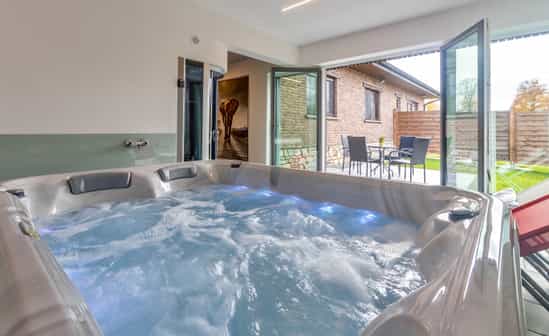 Image du logement BE-1092103-Bütgenbach Gîte moderne avec jacuzzi et sauna, non loin du lac de Bütgenbach dans les Ardennes belges.