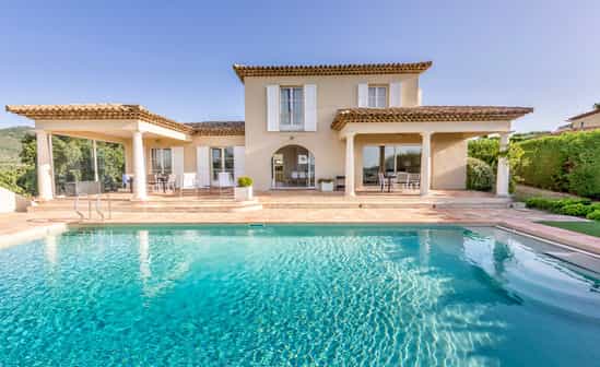 Bild von Unterkunft FR-1090711-Sainte-Maxime Luxusvilla für 8 Personen mit beheizbarem Swimmingpool in Sainte Maxime, nur 2,7 km vom Strand &quot;La Naratelle&quot; an der Côte d&#39;Azur