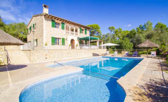 Image du logement ES-1092168-Petra Maison de campagne avec piscine et jardin privé, située en pleine nature, à Petra, Majorque.