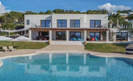 Bild von Unterkunft ES-1091771-Sant Josep de sa Talaia Herrliche Villa mit Pool, Garten und Blick auf das Meer und die Inseln S&#39;Espartar, an der Westküste von Ibiza