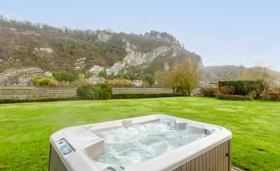 Image du logement BE-1092196-Anhée Gîte de luxe dans les Ardennes avec jacuzzi, sauna et vue sur la Meuse près de Dinant