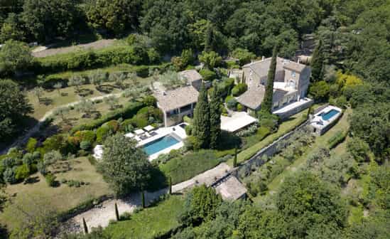 Image of accommodation FR-1092213-Ménerbes Luxury villa with double pool, set in the lush greenery of the Luberon mountains in the beautiful Provence