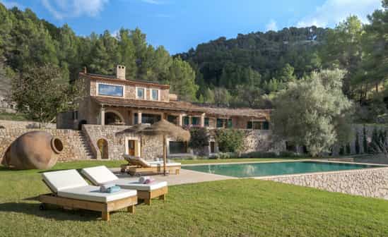 Afbeelding van accommodatie ES-1092172-Mallorca Mooie finca met zwembad en geweldig uitzicht, in Esporles, Mallorca