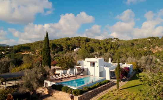 Image of accommodation ES-1092280-San Carlos Luxurious and peaceful villa with sea views, infinity pool, gym, and spacious gardens located in San Carlos, Ibiza