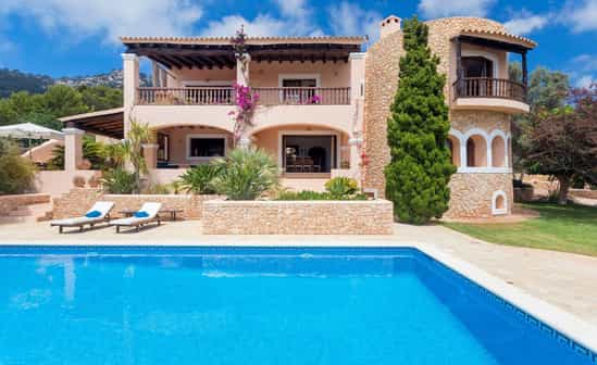 Bild von Unterkunft ES-1092286-Ibiza Geräumige und komfortable Villa mit Meerblick, Garten und privatem Pool in Sant Josep de sa Talaia, Ibiza