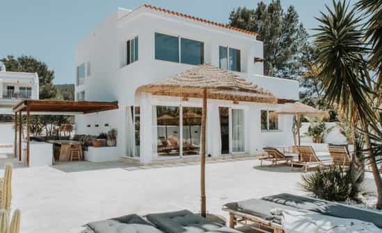 Imagen del alojamiento ES-1092307-Sant Josep de sa Talaia Villa de diseño con vistas al mar y a la montaña con piscina privada en Sant Josep de Sa Talaia, Ibiza.