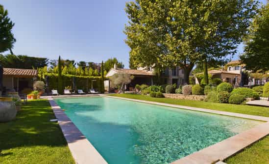 Imagen del alojamiento FR-1092317-Paradou A jewel of luxury in Provence: a very large character house with private swimming pool, close to all amenities!