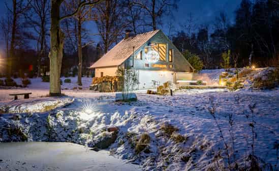 Imagen del alojamiento DE-1092326-Hochscheid Fantastic holiday home in quiet location with jacuzzi and sauna, ideal for a romantic weekend getaway