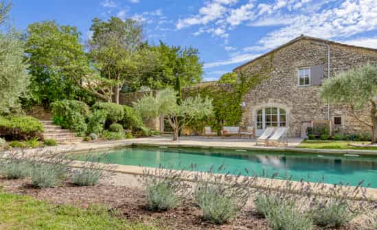 Bild von Unterkunft FR-1092338-Gordes Entdecken Sie den Charme der Provence mit einem wunderschönen Steinhaus mit privatem Pool in Gordes!