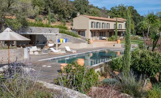 Bild von Unterkunft FR-1092343-Hyères Außergewöhnliche, moderne Villa auf den Anhöhen von Hyères mit Panoramablick und privatem Pool an der Côte d&#39;Azur