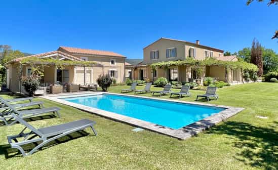 Imagen del alojamiento FR-1092248-Saint-Saturnin-lès-Apt Luxury in Provence - your private pool, peace and charm in the heart of the Luberon