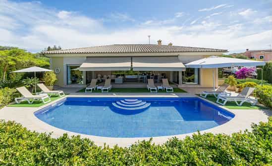 Image of accommodation ES-1092105-La Cabaneta Holiday villa with large pool, gardens, and relaxation areas, very close to Palma de Mallorca, in Marratxí.