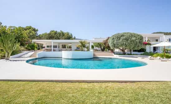 Imagen del alojamiento ES-1092368-Sant Josep de sa Talaia Preciosa villa moderna con vistas al mar, piscina privada, jacuzzi y gimnasio, situada en San Josep de sa Talaia, Ibiza