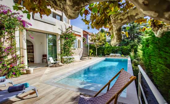 Bild von Unterkunft FR-1092380-Bandol Wunderschöne Villa mit Pool und Meerblick in Bandol, 500m vom Strand entfernt