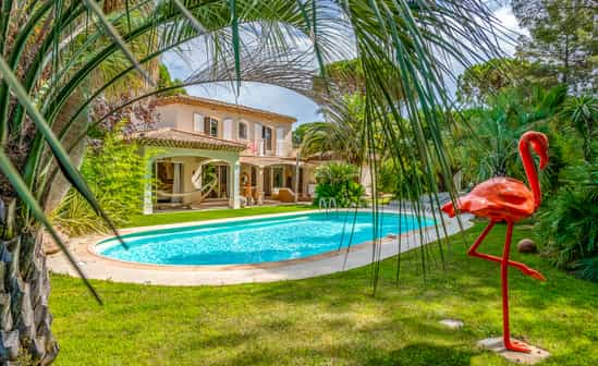 Bild von Unterkunft FR-1092411-Grimaud Exklusive Villa mit privatem Salzwasserpool und Blick auf den weitläufigen Garten, im malerischen Grimaud – dem ‚Venedig der Provence‘