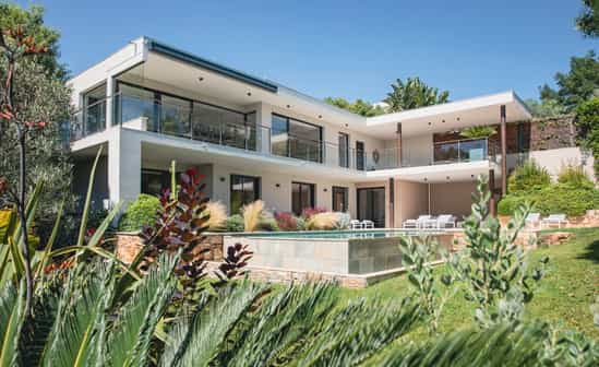 Image of accommodation FR-1092413-Le Cannet Luxury immersion: Californian flair with a swimming pool in the heart of the Côte d&#39;Azur, just a few steps from Cannes