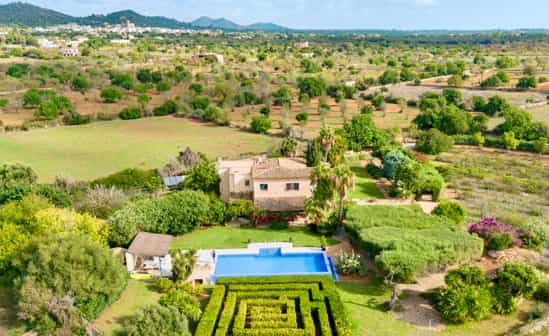 Image du logement ES-1092440-Calonge Finca exclusive avec piscine à débordement et jardin idyllique – Tranquillité et luxe à Calonge