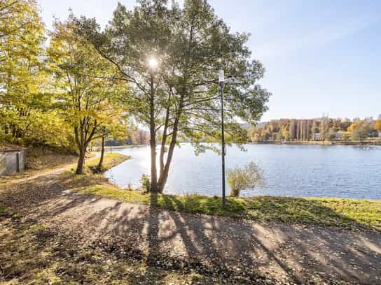 Holiday home at the lake